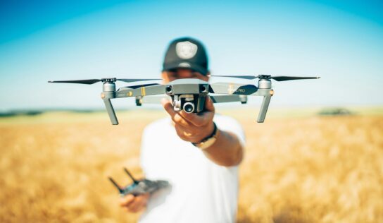 ADEL pone en marcha un curso de piloto de drones para agricultores y ganaderos de la Sierra Norte