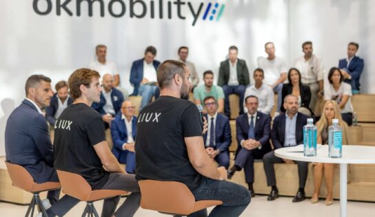 LIUX presenta el prototipo del LIUX GEKO y firma un acuerdo de compra de 5.000 unidades con OK Mobility