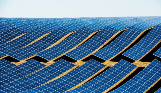 In2AI desarrolla una solución con IA para potenciar la eficiencia de parques solares