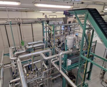 Schneider Electric colabora con GR3N para abordar los retos del reciclaje de plásticos e impulsar la circularidad en el sector químico