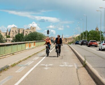 Las bicicletas compartidas adoptan la IA para reducir la contaminación local en las ciudades medianas