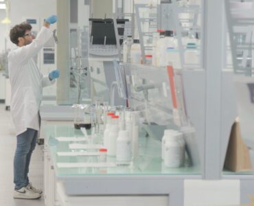 FUCHS impulsa la innovación sostenible con una inversión de 3M€ en sus Laboratorios de I+D, en Castellbisbal