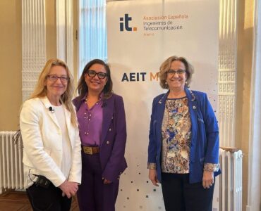 La AEIT-Madrid debate sobre el papel del ingeniero de telecomunicación en edificios inteligentes
