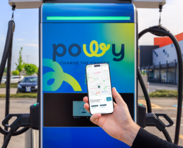 Powy mejora la experiencia de carga de vehículos eléctricos con su nueva app de servicios personalizados