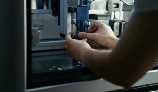 CIM UPC presenta su pionera tecnología de impresión 3D ‘Direct Ink Writing’ desde el estand de la XaRFA en la Advanced Factories 2025