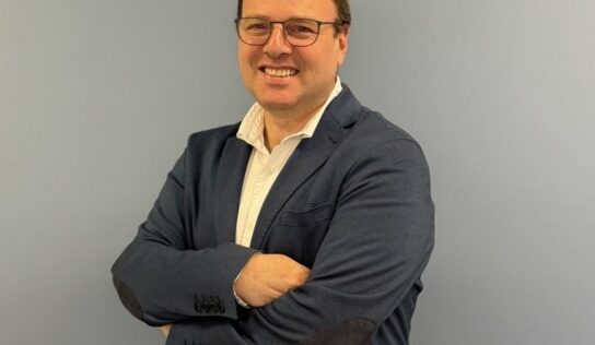 Axazure nombra a Demian Raschkovan como director de Inteligencia Artificial