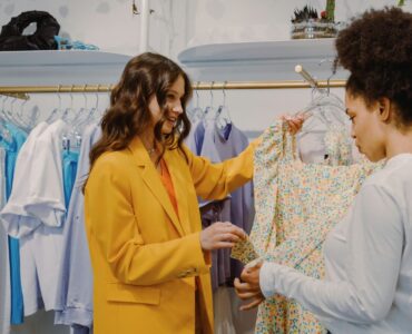 De dependiente a asesor: cómo la tecnología RFID está transformando al empleado en tienda