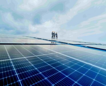 Solar360 y Bankinter firman un acuerdo para financiar proyectos de autoconsumo a empresas cliente del banco