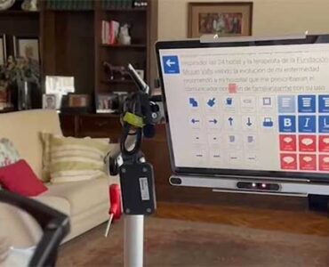 Personas con discapacidad severa acceden gratis a la comunicación con la mirada en CCAA gracias a Qinera