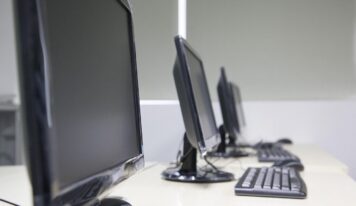 Redkom Computers amplía sus servicios de mantenimiento informático con soluciones integrales de factura electrónica para pymes y autónomos