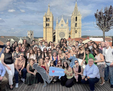 Dayvo cumple 20 años: cómo una empresa española se convirtió en referente del marketing digital
