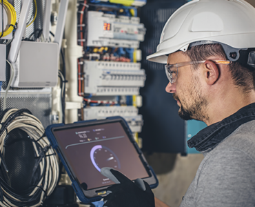 Formación Universitaria lidera la preparación para el Título Oficial de Técnico en Instalaciones de Telecomunicaciones