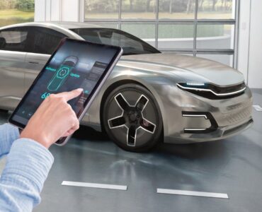 Bosch da forma al futuro del automóvil con soluciones inteligentes de hardware y software