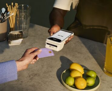 SumUp lanza Terminal: TPV, punto de venta y gestión de pedidos en un único dispositivo