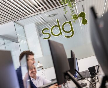 SDG Group extiende su liderazgo en IA con la apertura de oficinas en Arabia Saudita, Abu Dhabi y México