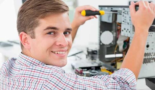 Formación Universitaria lidera la preparación para el FP de Técnico Medio en Sistemas Microinformáticos y Redes