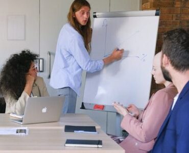 Comienza la cuenta atrás para invertir en talento sin coste con los créditos FUNDAE