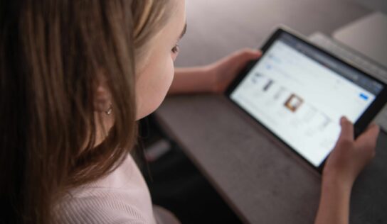 Allyz Cyber protege a los jóvenes en la integración de entornos virtuales en el 81% de las aulas