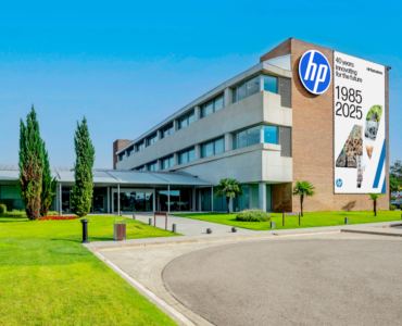 HP celebra 40 años de su centro de excelencia en Barcelona impulsando una nueva era de innovación con IA