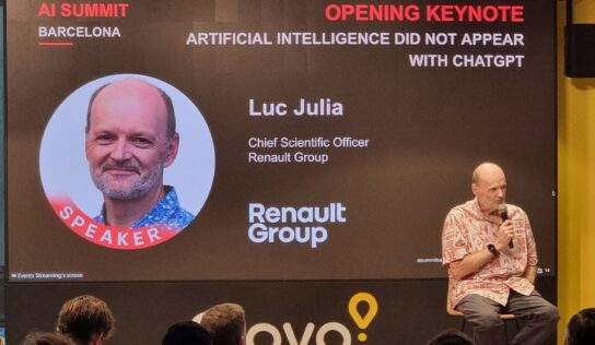 Luc Julia, Director de Inteligencia Artificial del Grupo Renault: «Cuando uses la IA tienes que pensar que estás usando el planeta»