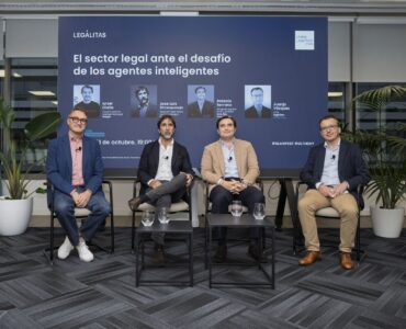 Legálitas analiza cómo la IA está transformando la abogacía en los despachos