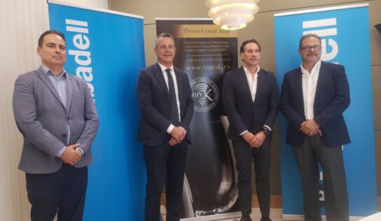 Vinok y Banco Sabadell se alían para acercar la digitalización a bodegas y empresas agroalimentarias