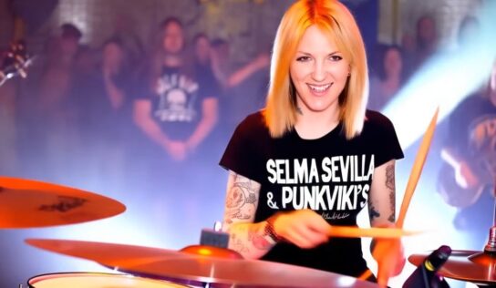 Selma Sevilla, la primera cantante española de IA que realiza un concierto de rock