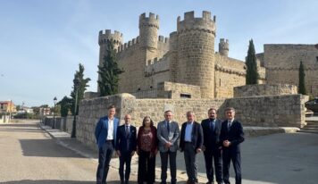 Asteo Red Neutra y ZTE conectan con fibra el histórico castillo de Olmillos de Sasamón