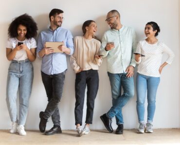 beBee lanza su plataforma SaaS para conectar profesionales, clientes y reclutadores