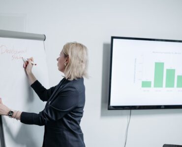 La formación continua y el upskilling: claves de Steelter para sobrevivir en un mercado laboral cambiante