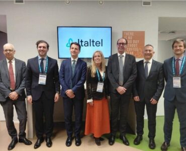ITALTEL recibe en su sede central de Milán a la Consejera de Economía de la CAM, Rocío Albert