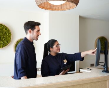 Konecta e Iberostar transforman el check-in hotelero y logran más eficiencia para una mejor experiencia de cliente