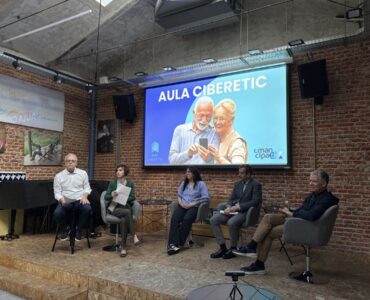 La brecha digital afecta a la autonomía y aumenta la vulnerabilidad de los mayores