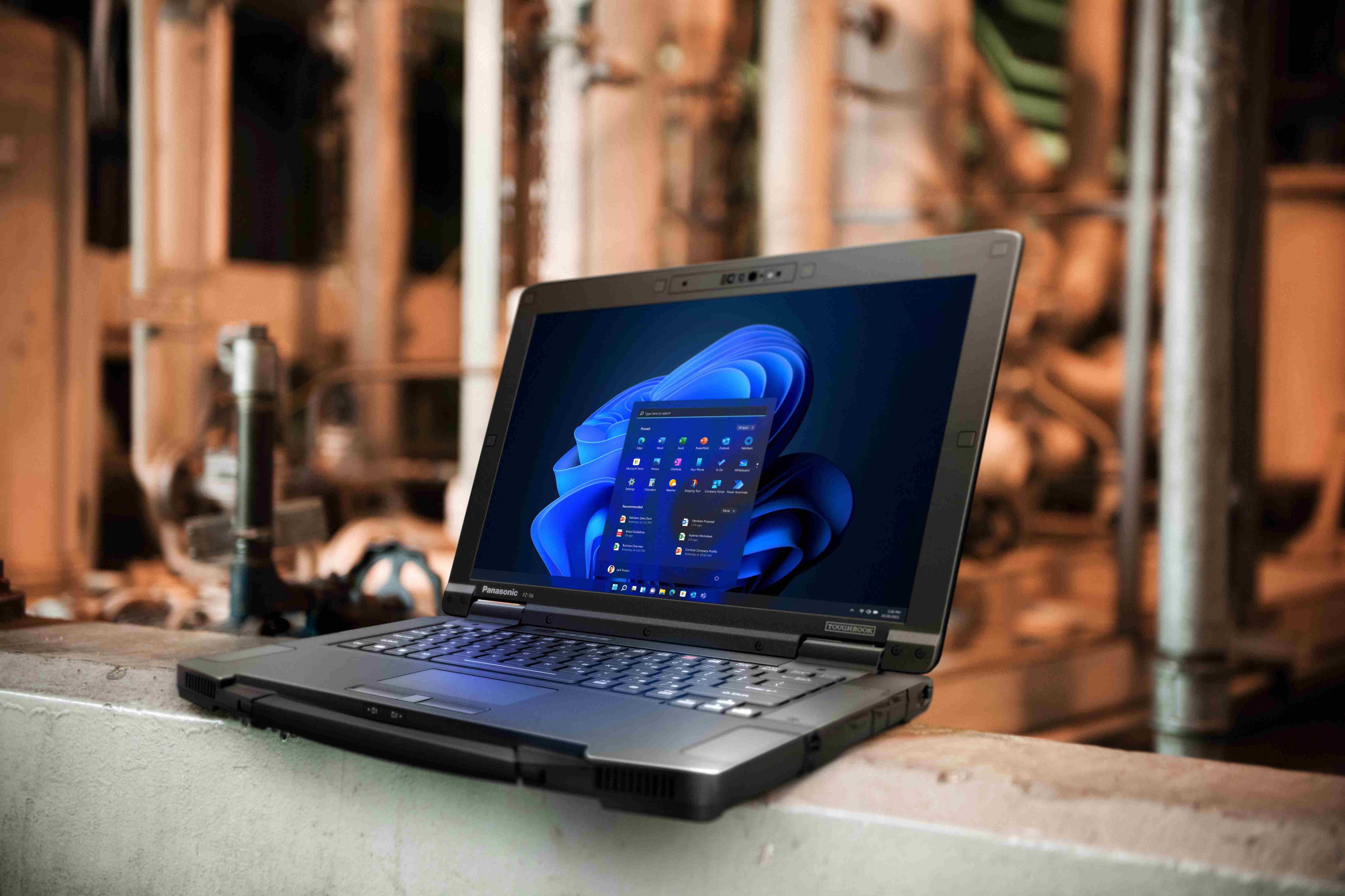 El nuevo TOUGHBOOK 56 redefine la movilidad profesional rugerizada para el trabajo de campo