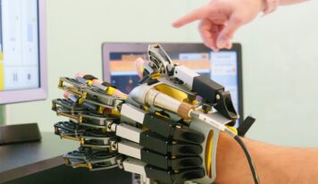 «La neurorrehabilitación permite, en momentos concretos de la enfermedad del Parkinson, mejorar limitaciones motoras, de coordinación o dolor, lo que se traduce en meses o años de vida con mayor calidad», Dr. Alejandro Durán