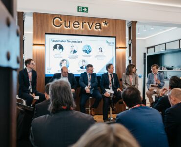 Cuerva reúne en Granada un llamamiento europeo para acelerar las redes eléctricas del futuro