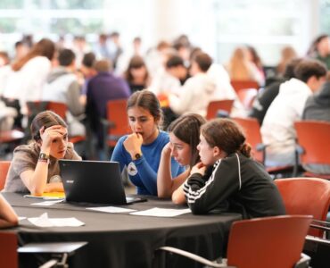 El programa CodeOK acerca el pensamiento computacional a más de 8.700 estudiantes de Euskadi