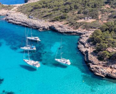 El barco que genera su propia energía: Pi Nautic llega al Mediterráneo