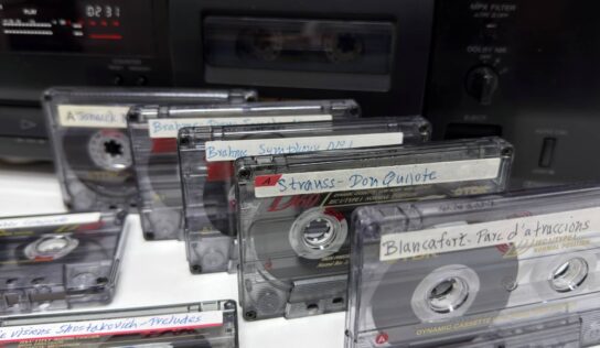 Globamatic Media convierte cintas cassette en archivos digitales para conservar grabaciones antiguas