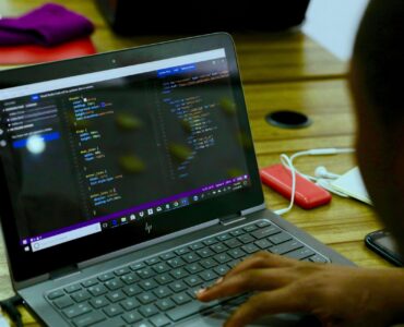 Los nuevos másteres tech ya no forman solo expertos digitales: buscan perfiles capaces de traducir tecnología en negocio