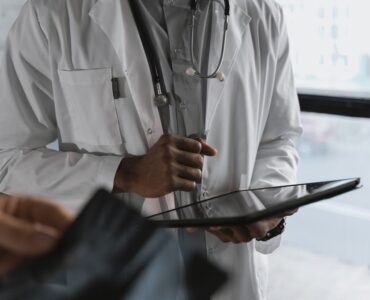 UNIE Universidad lanza el Máster de Formación Permanente en Inteligencia Artificial Aplicada a la Salud
