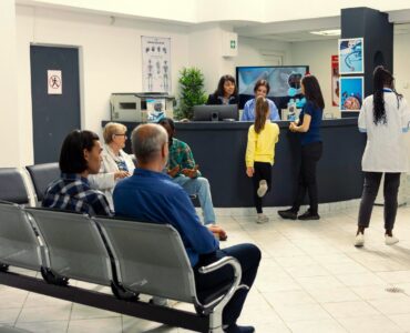 La automatización puede liberar hasta un 40% del tiempo dedicado a tareas administrativas en hospitales, según ERNI