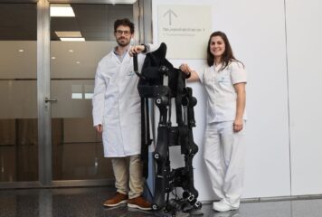 <div>«La fisioterapia es la herramienta terapéutica más importante para ralentizar el curso de la ELA», Alejandro Durán, jefe de Neurología del Hospital Quirónsalud Bizkaia </div>