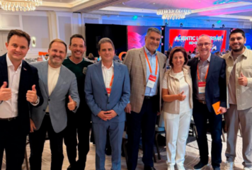Andrés Farrugia fortalece la transformación digital de Caja de Ahorros con nuevas tendencias tecnológicas