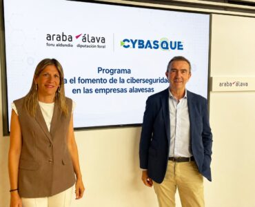 La Diputación Foral de Álava y Cybasque impulsan un programa para reforzar la ciberseguridad de las empresas alavesas