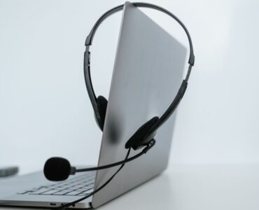 Qualoom analiza cómo la inteligencia artificial está redefiniendo el soporte informático empresarial
