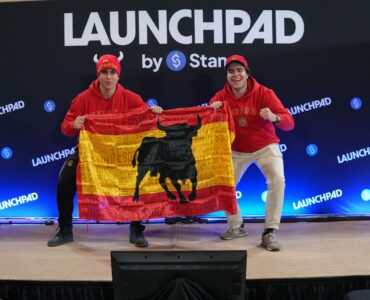 Dos jóvenes emprendedores españoles compiten en Nueva York por más de un millón de dólares
